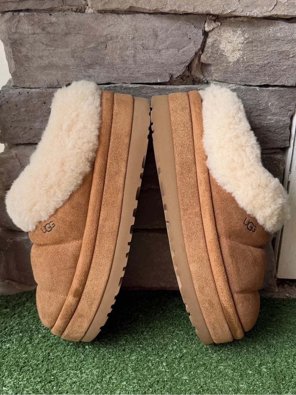 UGG Tazzlita Platform Chesnut Suede Women’s Slippers